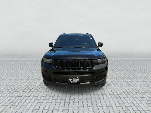 Used 2024 Jeep Grand Cherokee L Laredo AWD/4WD image 3
