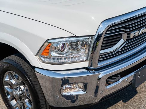 Used 2018 RAM 2500 Limited AWD/4WD image 11