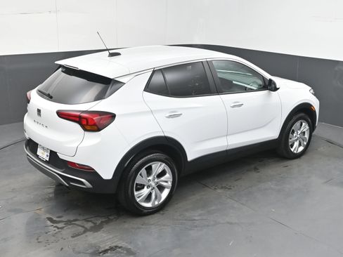Used 2025 Buick Encore GX Preferred AWD/4WD image 37