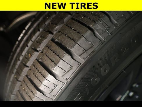 Used 2022 Chevrolet Silverado 1500 RST image 7