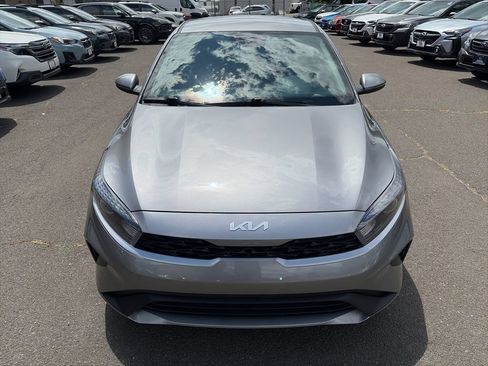 Used 2024 Kia Forte LXS w/ LXS Technology Package FWD image 8