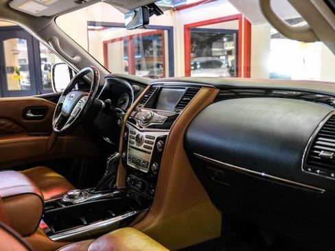 Used 2019 INFINITI QX80 Luxe w/ Proactive Package image 13