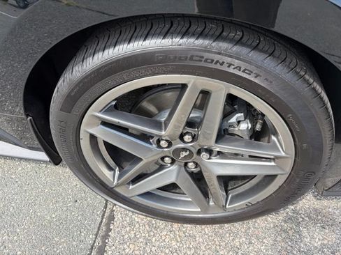 Used 2025 Ford Mustang Premium RWD image 8