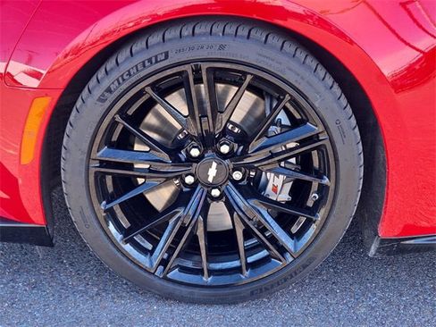 Used 2018 Chevrolet Camaro ZL1 image 10