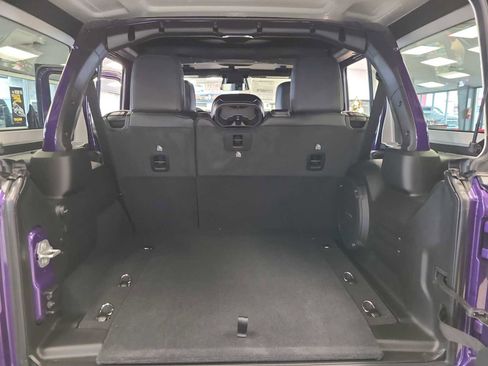 New 2026 Jeep Wrangler Unlimited Rubicon w/ Technology Group image 27