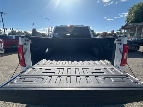 Used 2022 Ford F150 XLT w/ Equipment Group 301A Mid AWD/4WD image 7