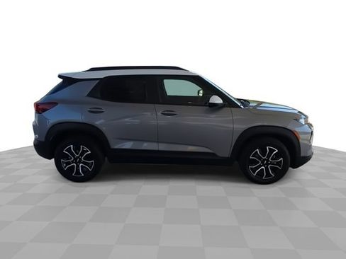 Used 2023 Chevrolet TrailBlazer ACTIV w/ Convenience Package FWD image 9