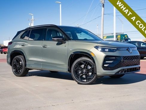 New 2026 Volkswagen Tiguan SE R-Line image 8