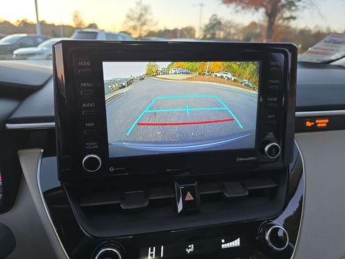 Used 2022 Toyota Corolla LE image 22