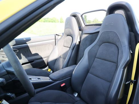 Certified 2024 Porsche 718 Boxster GTS RWD image 5