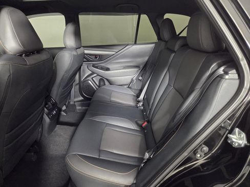 Used 2025 Subaru Outback Wilderness w/ Wilderness Package AWD/4WD image 23