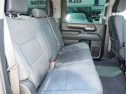Used 2024 Chevrolet Silverado 2500 LT AWD/4WD image 19