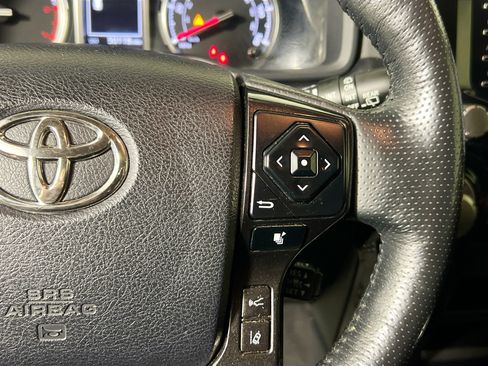 Used 2024 Toyota 4Runner TRD Off-Road Premium w/ Moonroof Package AWD/4WD image 18