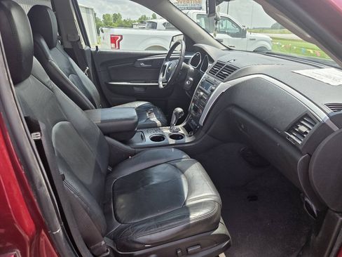 Used 2010 Chevrolet Traverse LT w/ Personal Connectivity Package FWD image 10