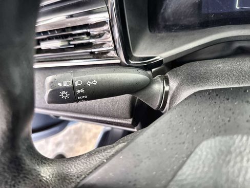 Used 2025 Toyota Camry LE FWD image 24