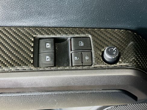 Used 2016 Toyota Tacoma TRD Off-Road w/ Towing Package image 15