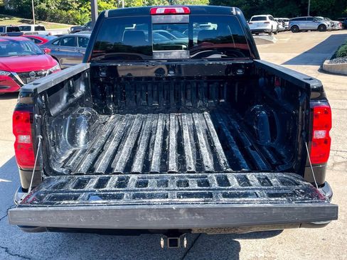 Used 2018 Chevrolet Silverado 1500 LT w/ All Star Edition image 9