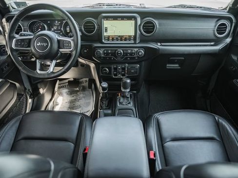 Used 2023 Jeep Wrangler Unlimited Sahara w/ Cold Weather Group AWD/4WD image 3