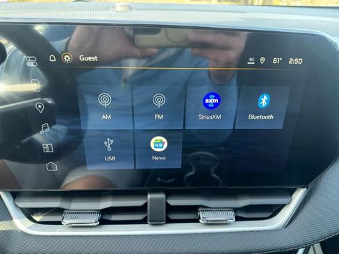 New 2026 Chevrolet Equinox LT w/ Convenience Package II image 24