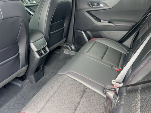 New 2026 Chevrolet Equinox RS AWD/4WD image 9