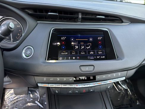 Used 2023 Cadillac XT4 Premium Luxury w/ Enhanced Visibility Package FWD image 29
