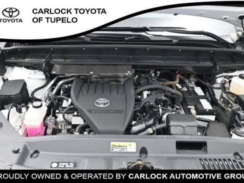 Used 2023 Toyota Highlander XLE AWD/4WD image 26