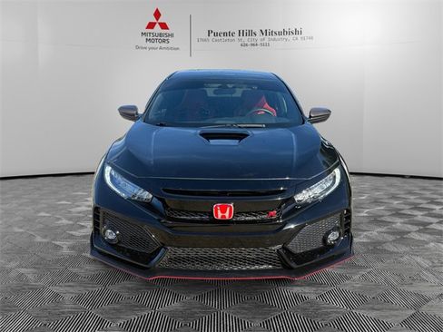 Used 2019 Honda Civic Type R image 2