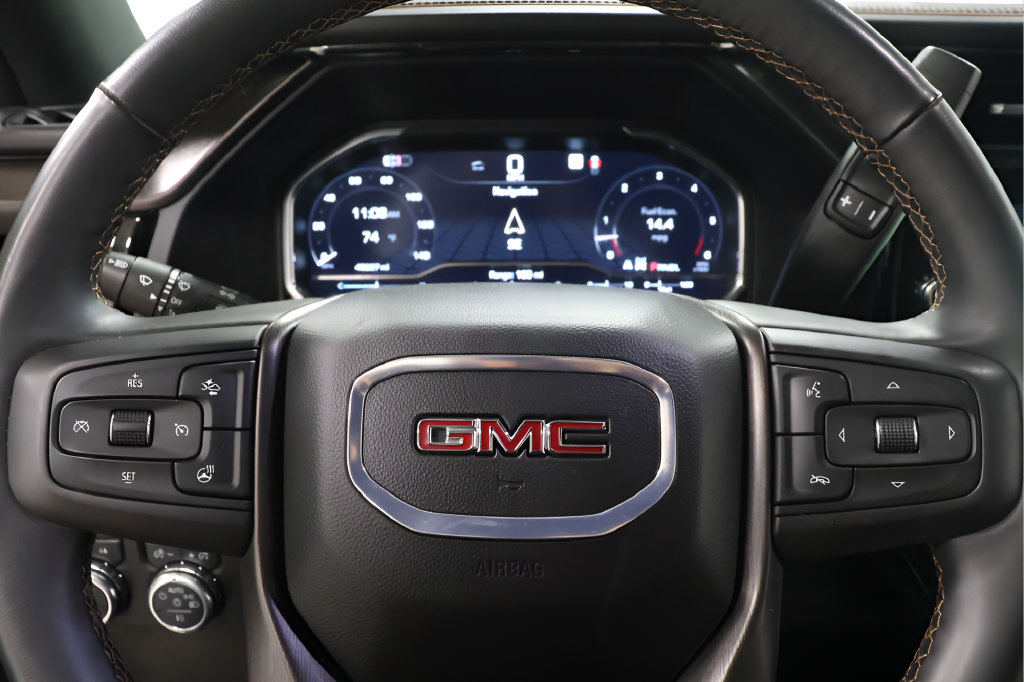 Used 2025 GMC Sierra 2500 AT4 w/ AT4 Premium Plus Package AWD/4WD image 13