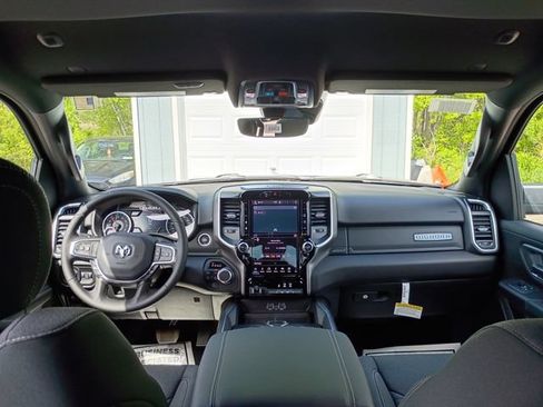 New 2026 RAM 1500 Big Horn AWD/4WD image 9