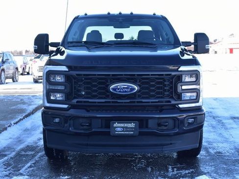 Used 2023 Ford F250 XLT w/ XLT Premium Package image 8