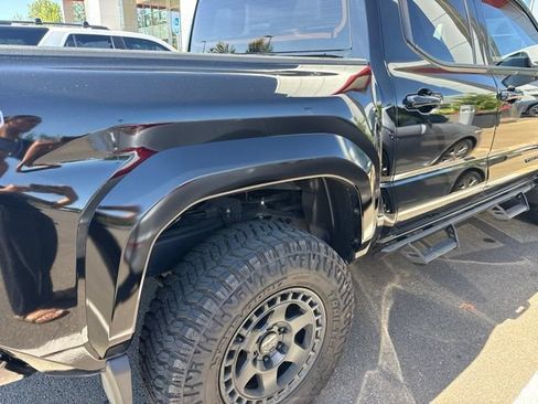 Used 2025 Toyota Tacoma TRD Sport AWD/4WD image 10