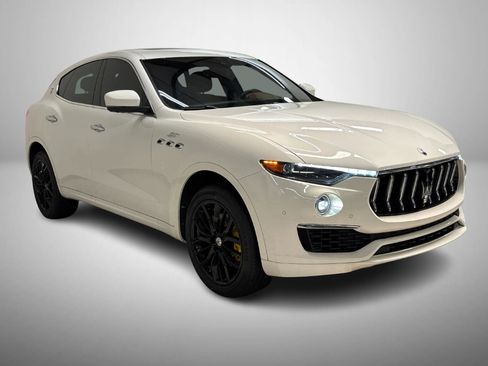 Used 2022 Maserati Levante GT image 3
