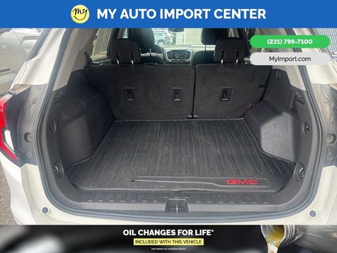 Used 2020 GMC Terrain SLE w/ Elevation Edition FWD image 27
