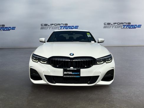 Used 2020 BMW 330i Sedan w/ M Sport Package RWD image 2