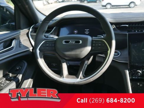 New 2025 Jeep Grand Cherokee Limited w/ Black Appearance Package image 45