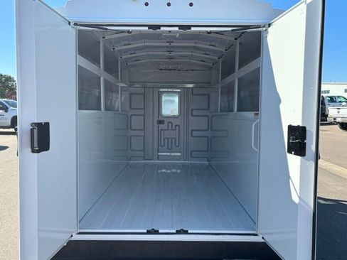 New 2025 Chevrolet Express 3500 w/ Power Convenience Package image 22