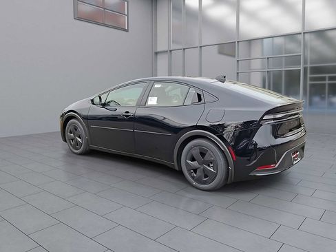 New 2026 Toyota Prius Plug-In Hybrid image 9