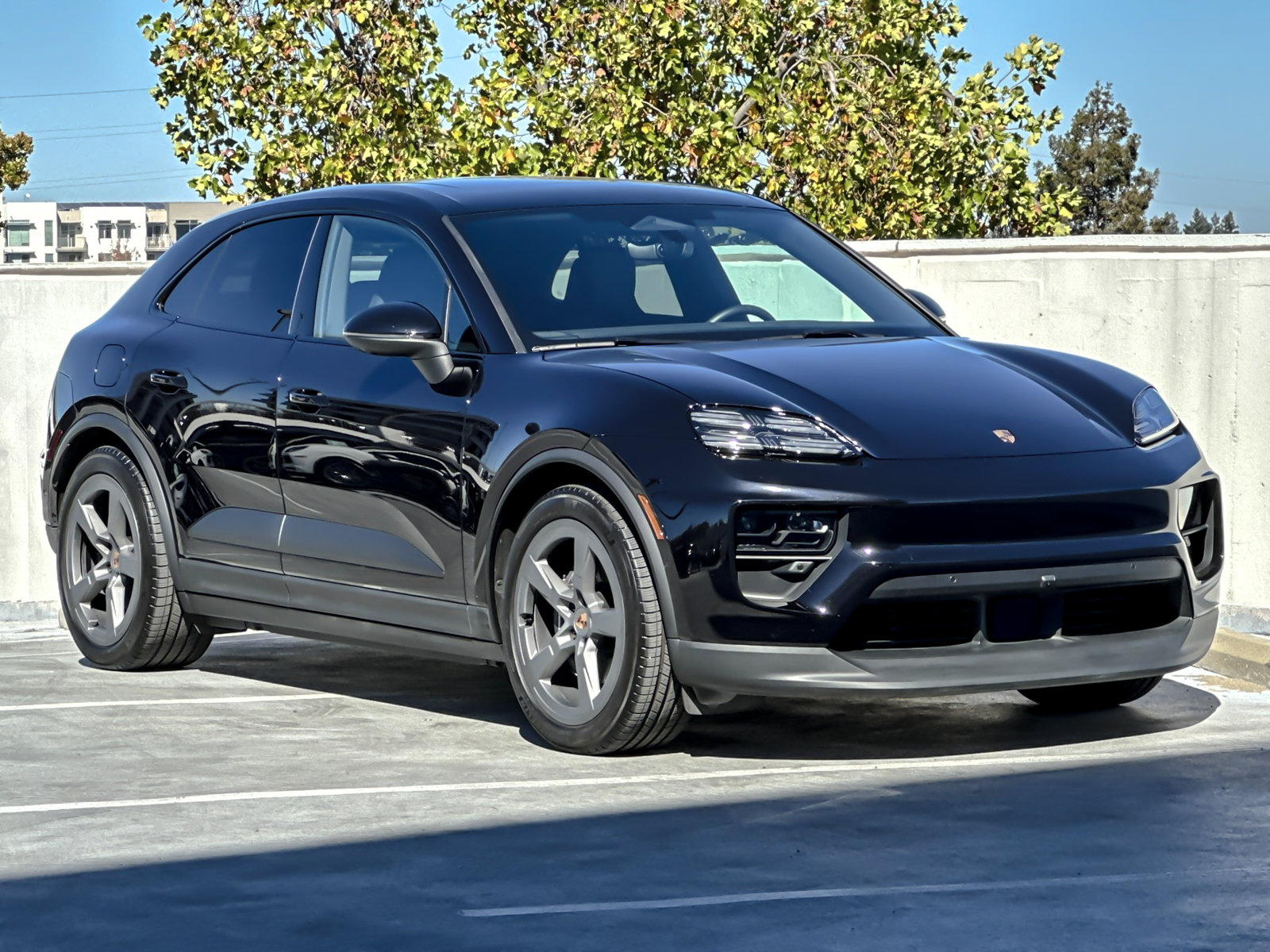 Used 2026 Porsche Macan 4 Electric AWD/4WD image 11