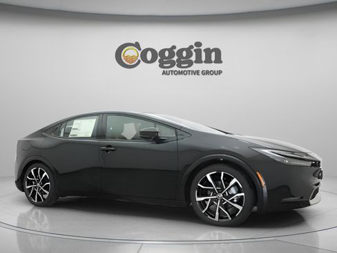 New 2026 Toyota Prius Plug-In Hybrid image 25