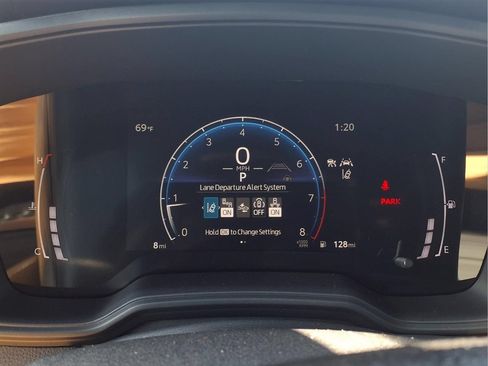 Used 2026 Toyota Corolla SE FWD image 19