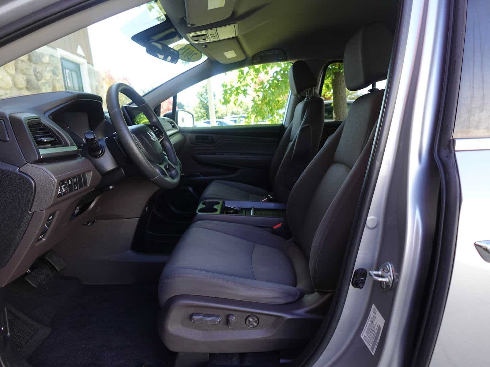 Used 2019 Honda Odyssey EX image 12