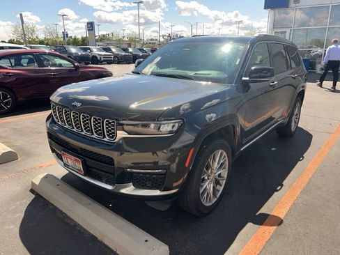 Used 2022 Jeep Grand Cherokee L Summit w/ Advanced Protech Group IV AWD/4WD image 2