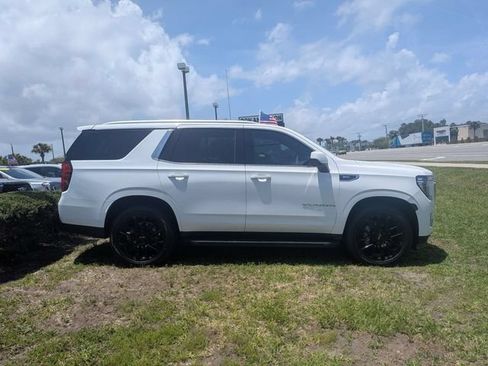 Used 2022 GMC Yukon SLE w/ Gmc Pro Safety Plus Package RWD image 2