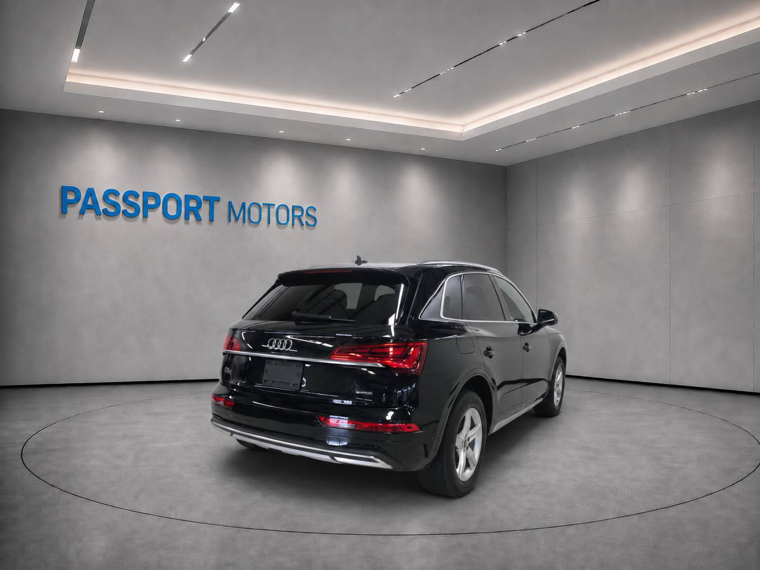 Used 2023 Audi Q5 2.0T Premium w/ Convenience Package AWD/4WD image 4