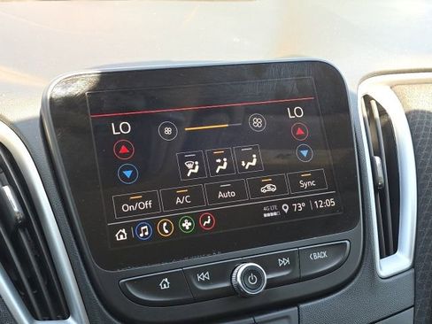 Used 2024 Chevrolet Malibu LT image 24