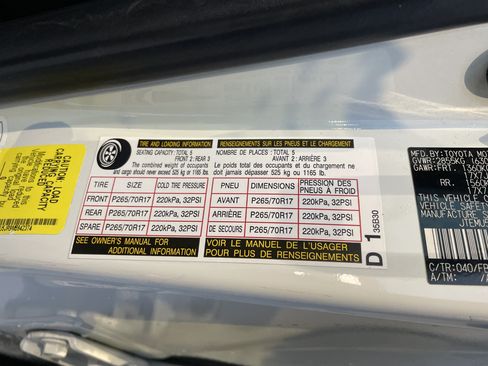 Used 2021 Toyota 4Runner SR5 AWD/4WD image 37