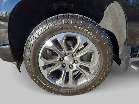 Used 2024 Chevrolet Silverado 1500 High Country image 31