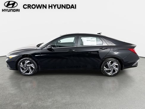 New 2026 Hyundai Elantra Limited FWD image 8