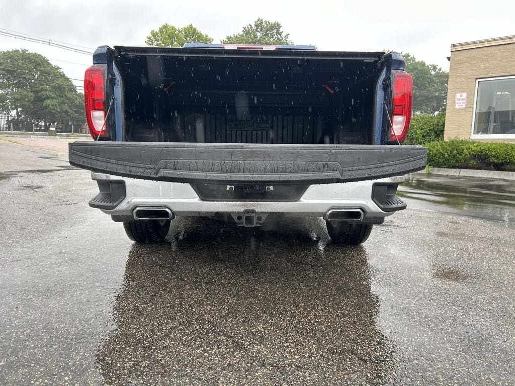 Used 2019 GMC Sierra 1500 SLE w/ X31 Off-Road Package AWD/4WD image 11