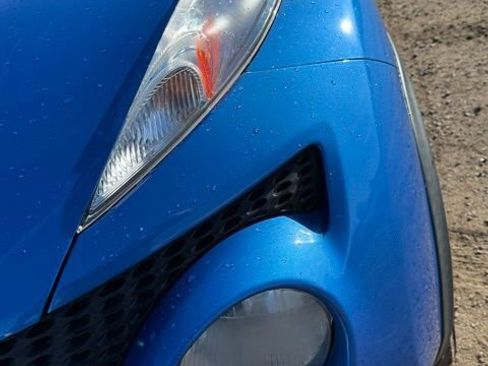 Used 2011 Nissan Juke S image 9